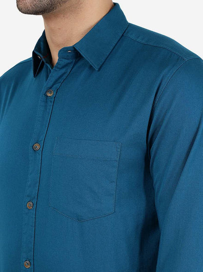 Racer Blue Solid Slim Fit Casual Shirt | JadeBlue