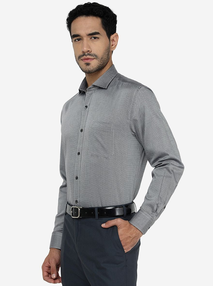 Black Solid Regular Fit Formal Shirt | JadeBlue