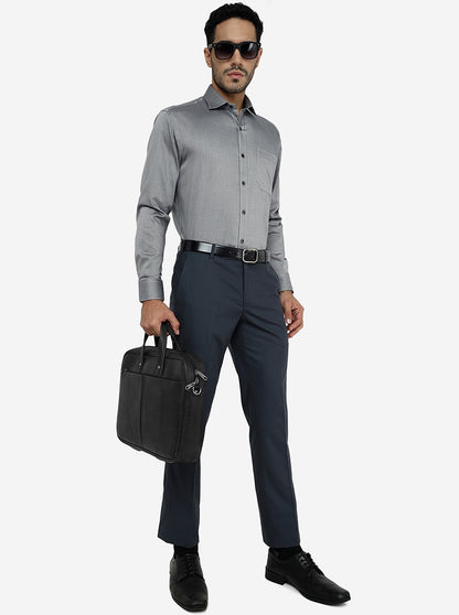 Black Solid Regular Fit Formal Shirt | JadeBlue