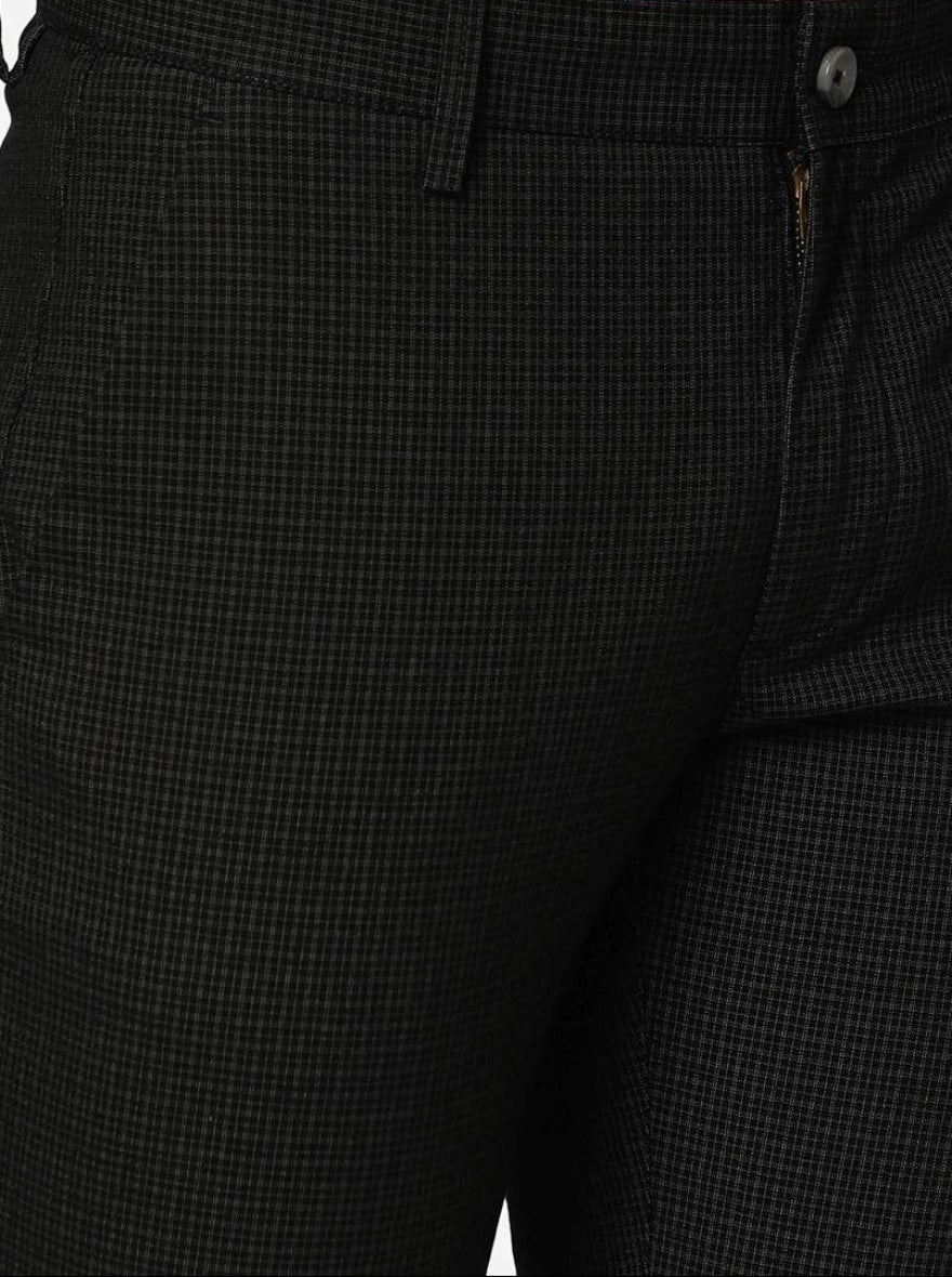 Black Solid Super Slim Fit Casual Trouser | Greenfibre