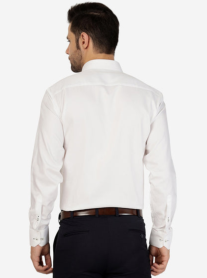 White Solid Regular Fit Formal Shirt | JadeBlue