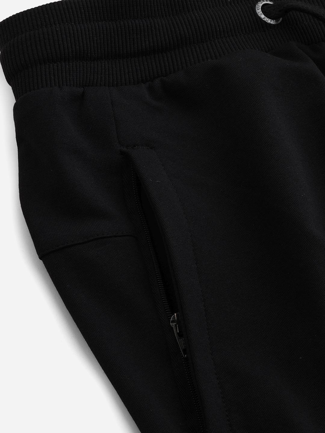 Black Solid Slim Fit Shorts | JadeBlue
