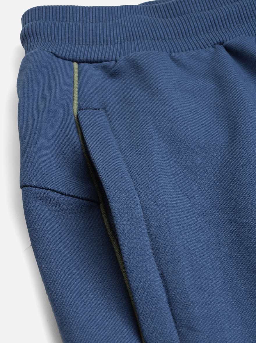Teal Blue Solid Slim Fit Shorts | JadeBlue