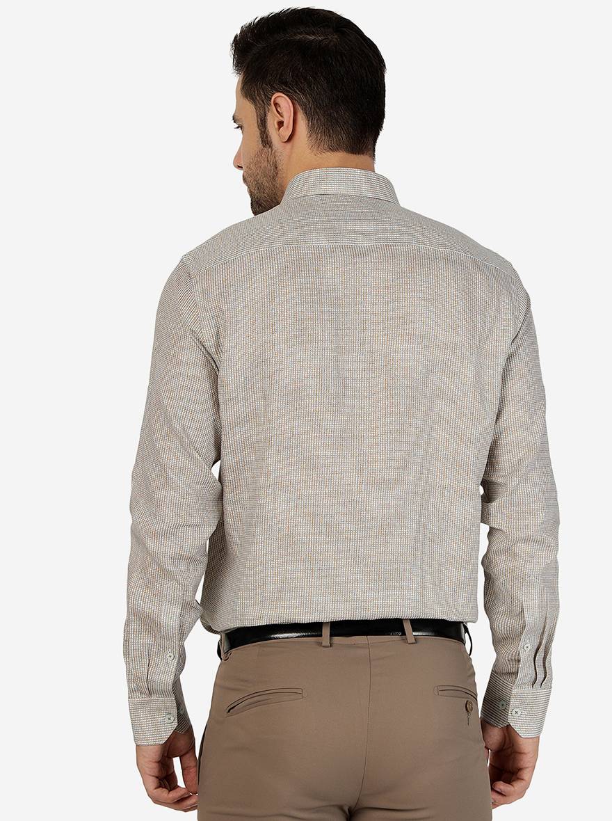Brown Solid Regular Fit Formal Shirt | JadeBlue