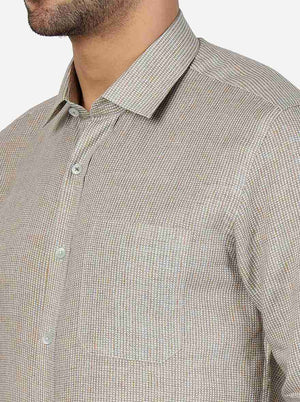 Brown Solid Regular Fit Formal Shirt | JadeBlue
