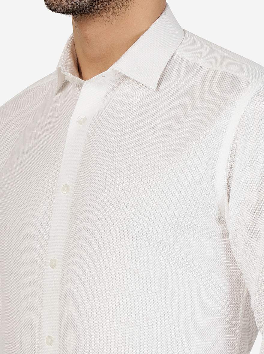 White Solid Slim Fit Formal Shirt | Metal