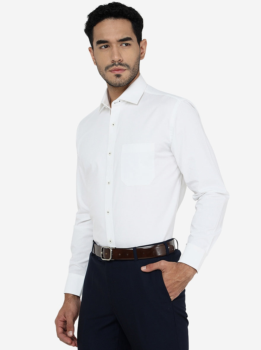 White Solid Regular Fit Formal Shirt | JadeBlue