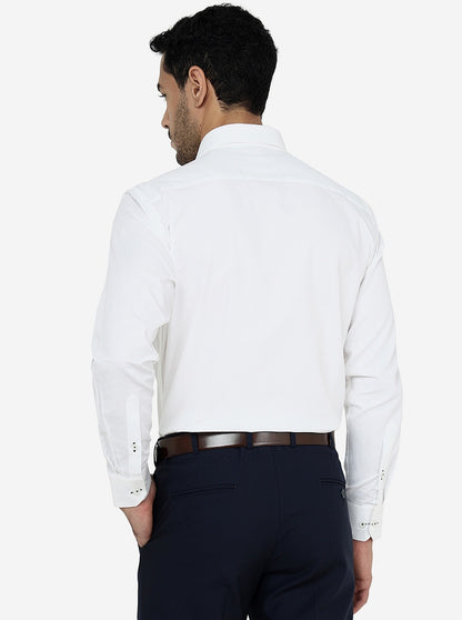 White Solid Regular Fit Formal Shirt | JadeBlue
