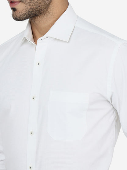 White Solid Regular Fit Formal Shirt | JadeBlue