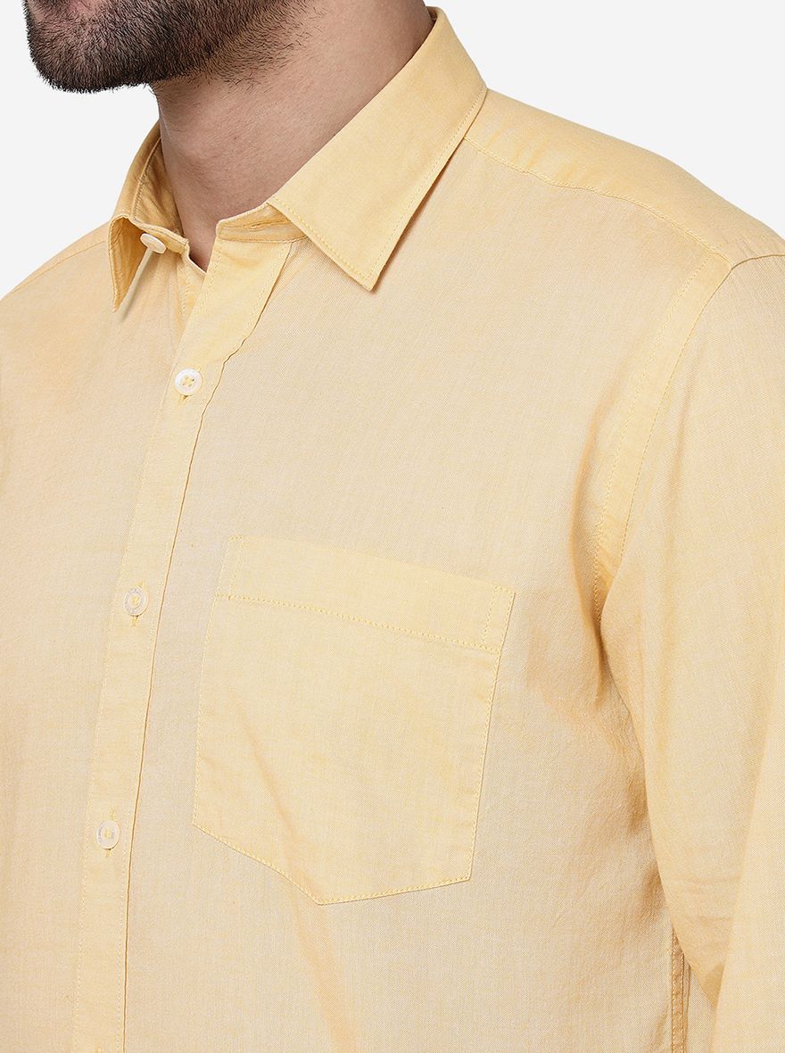 Light Yellow Solid Slim Fit Semi Casual Shirt | JadeBlue