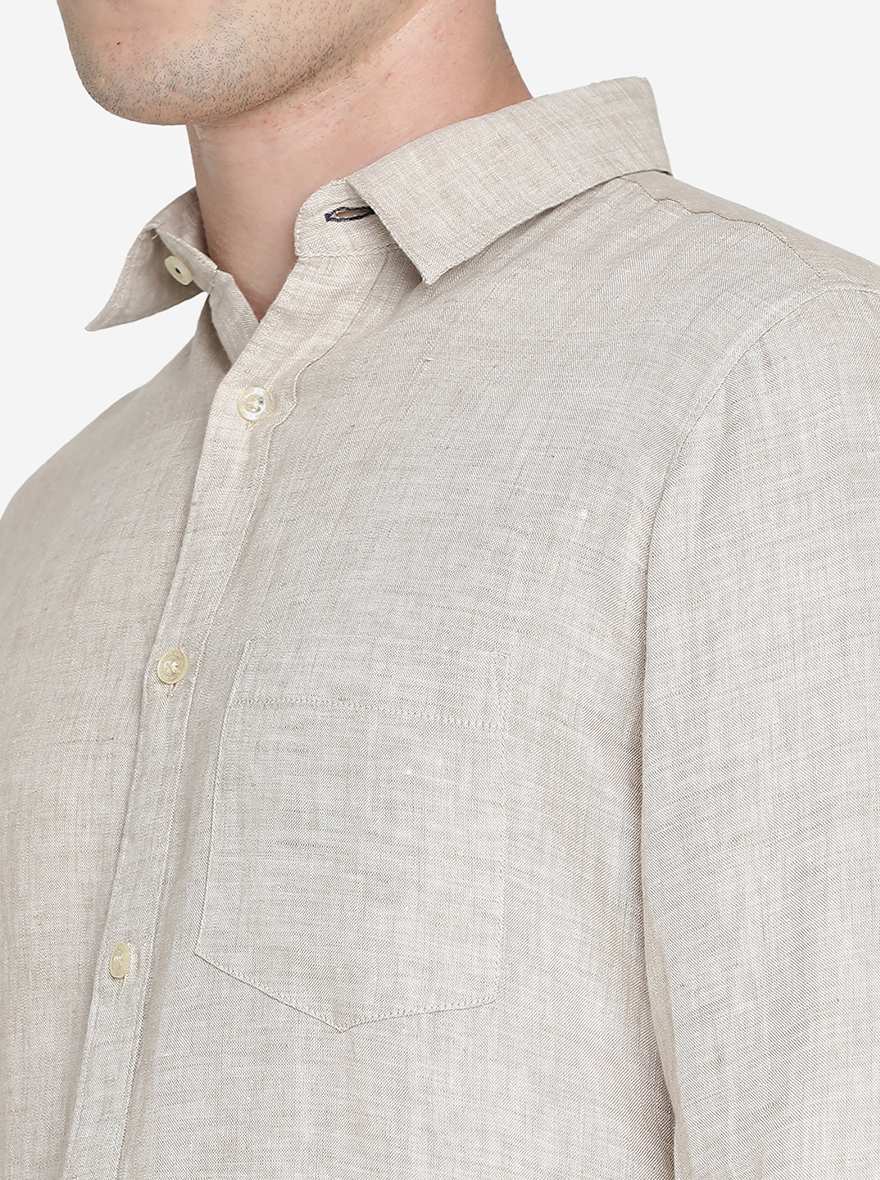 Light Beige Solid Slim Fit Casual Shirt | JadeBlue