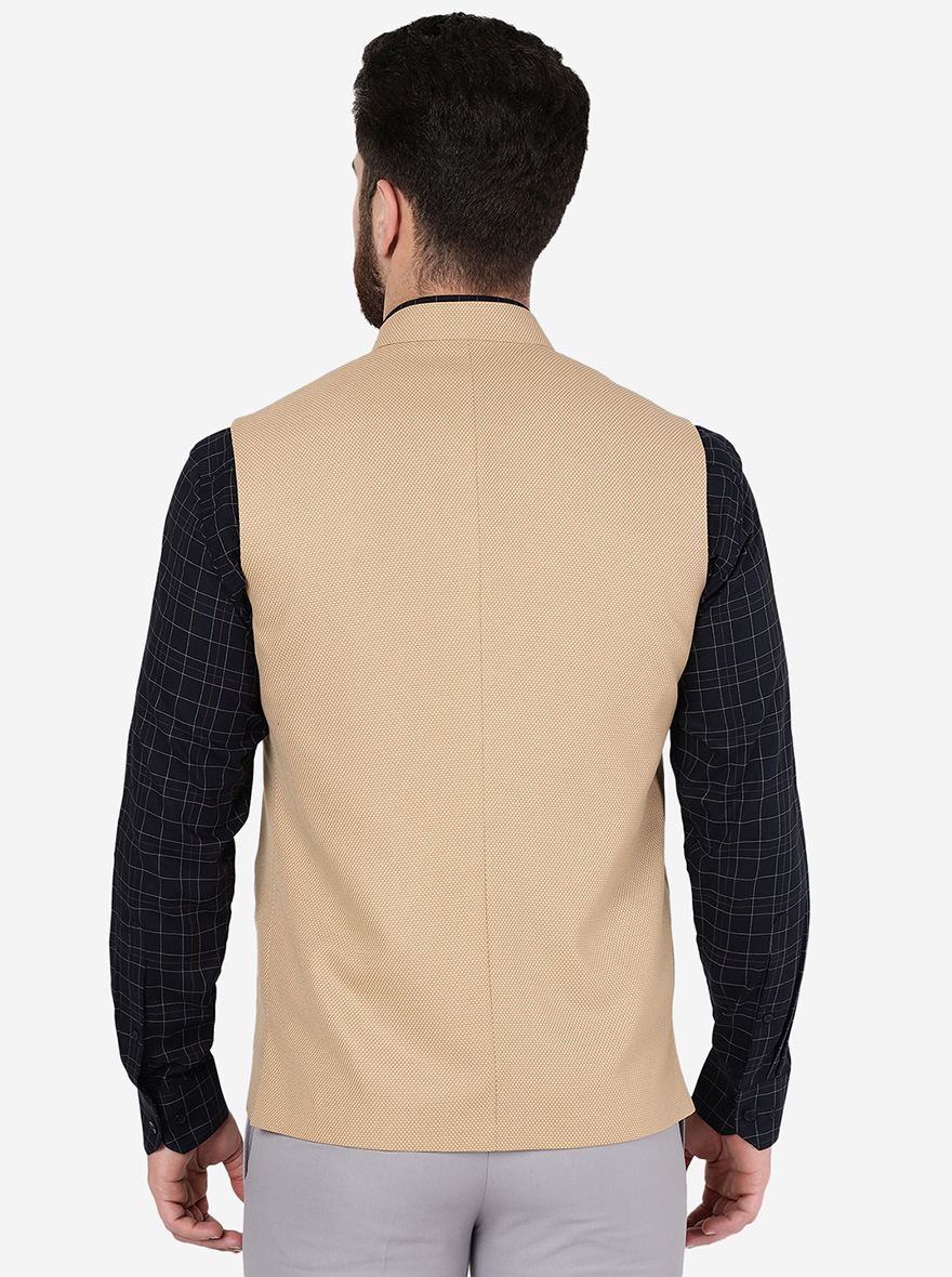 Khaki Solid Regular Fit Modi Jacket | JadeBlue