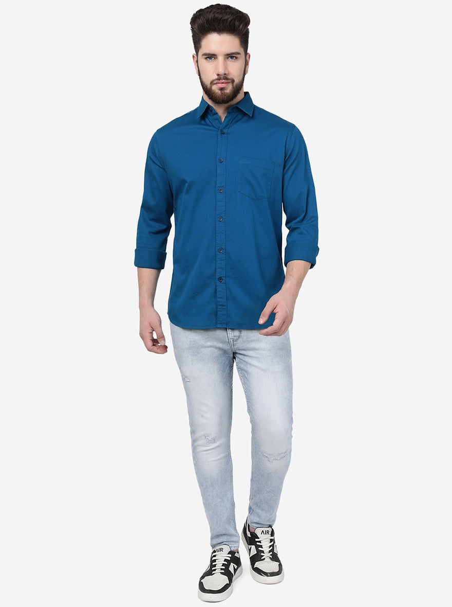 Turquoise Blue Solid Slim Fit Casual Shirt | JadeBlue
