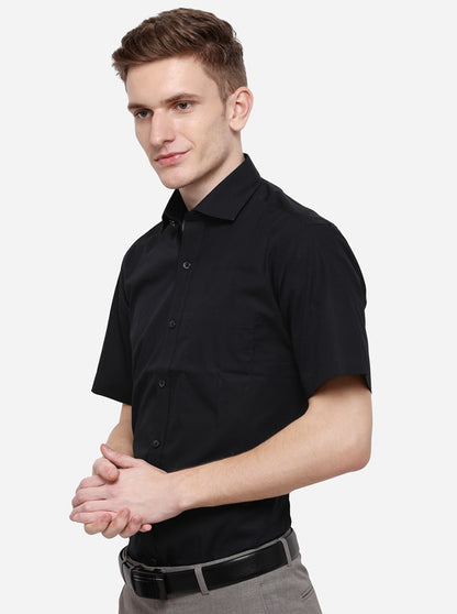 Black Solid Regular Fit Formal Shirt | JadeBlue