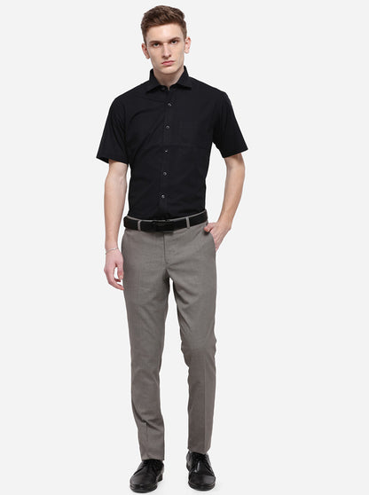 Black Solid Regular Fit Formal Shirt | JadeBlue